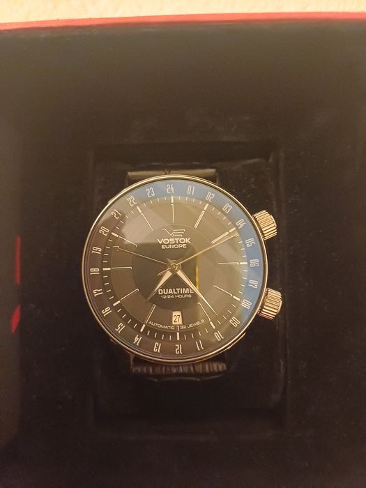 Продавам мъжки часовник VOSTOK