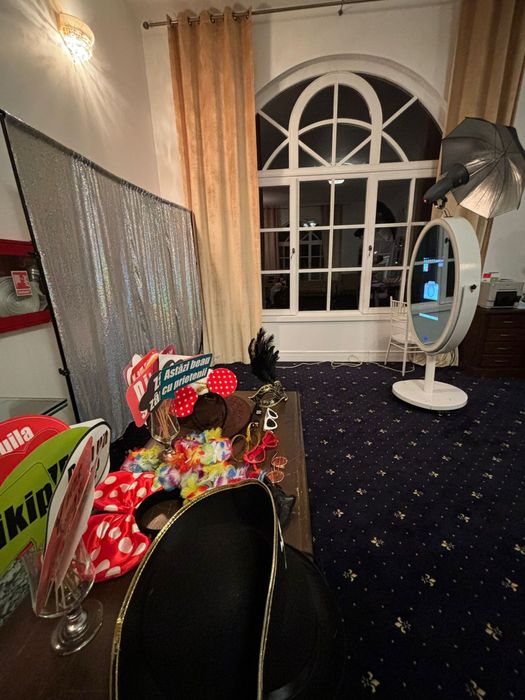 Cabina foto tip oglinda Magic Mirror Pro Touch Oval