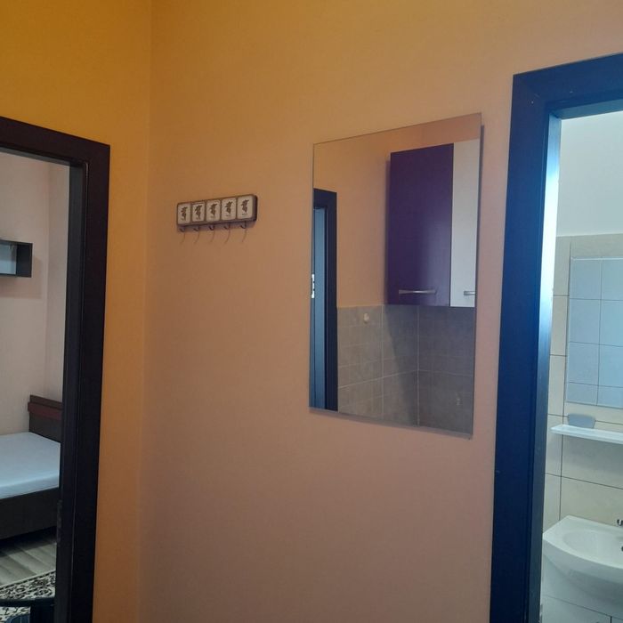 Proprietar închiriez garsonieră
