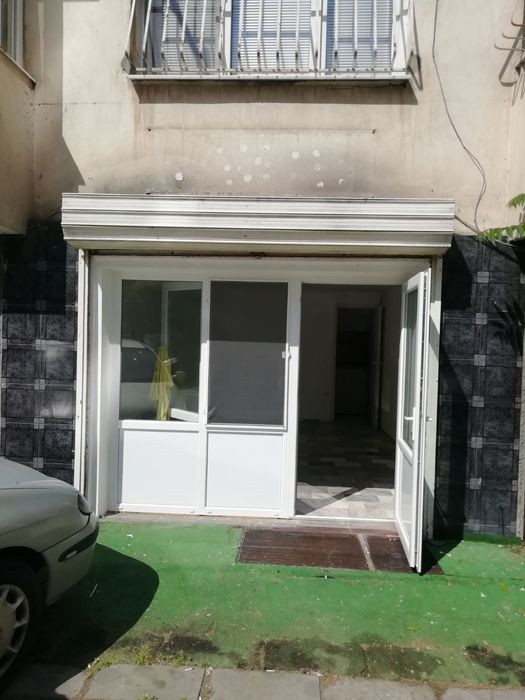 Дава се под наем Магазин в Пловдив, Кършияка - 24 кв.м за 127.5 € - Снимка #1