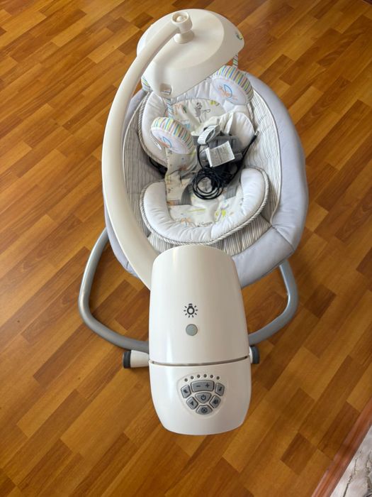 детский шезлонг-качалка Joie