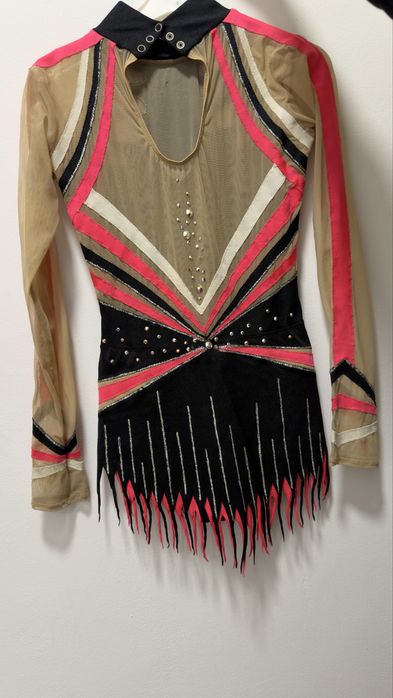 Трика по художествена гимнастика