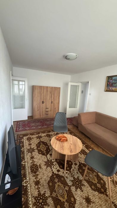 Inchiriez apartament 2 camere ultracentral Baia Mare-230 Euro
