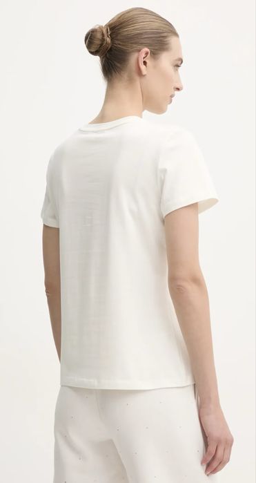 Оригинални дамски тениски”Guess”