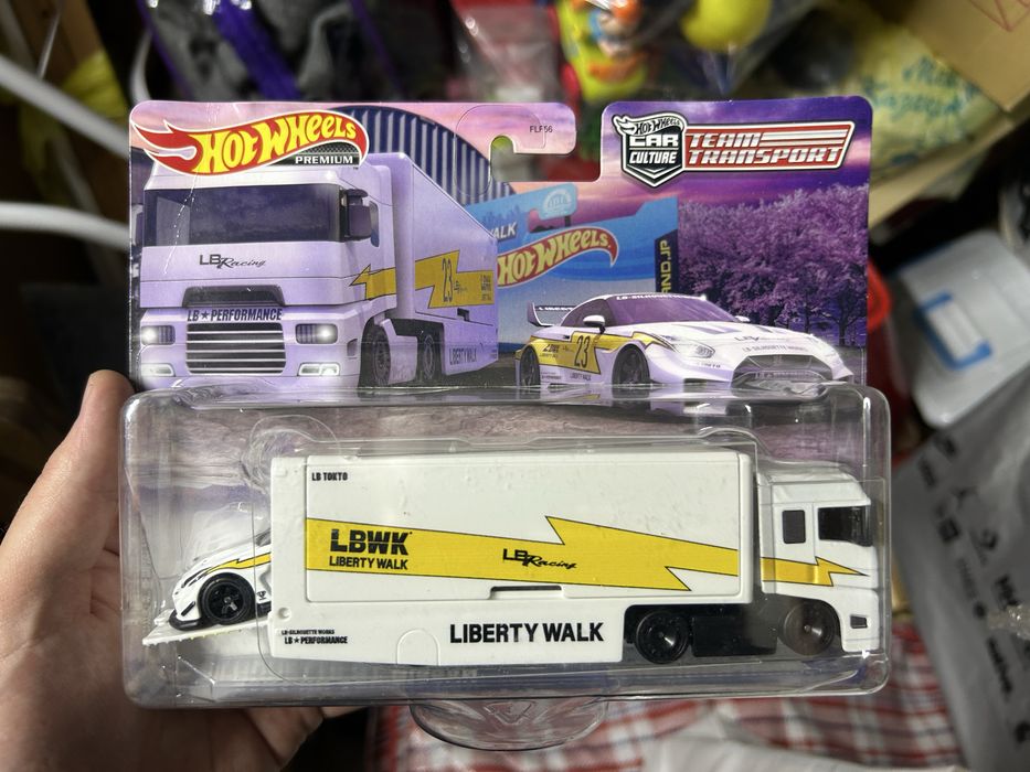 Hotwheels Team Transport GT-R R35