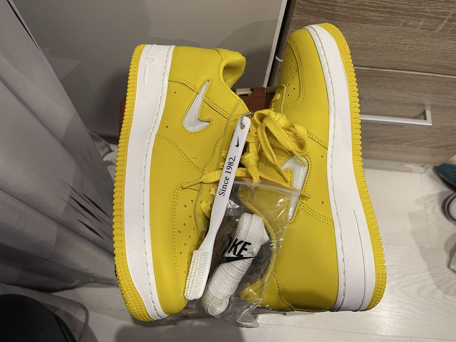 42 Маратонки Nike Air Force 1 Low Jewel Colour of the Month Yellow NBA