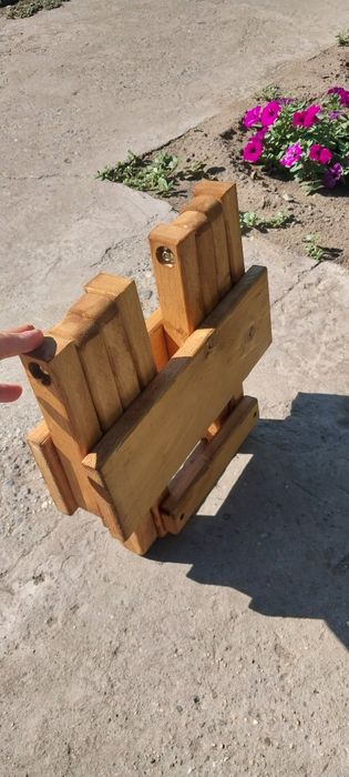 Продам стол и стулья