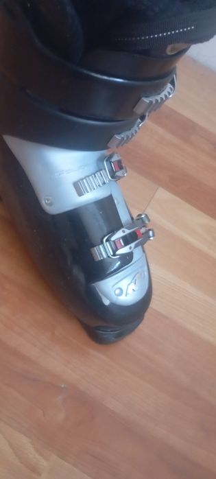 горнолыжные ботинки