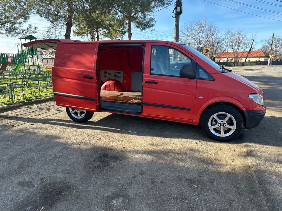 Vand / schimb Mercedes Vito 111