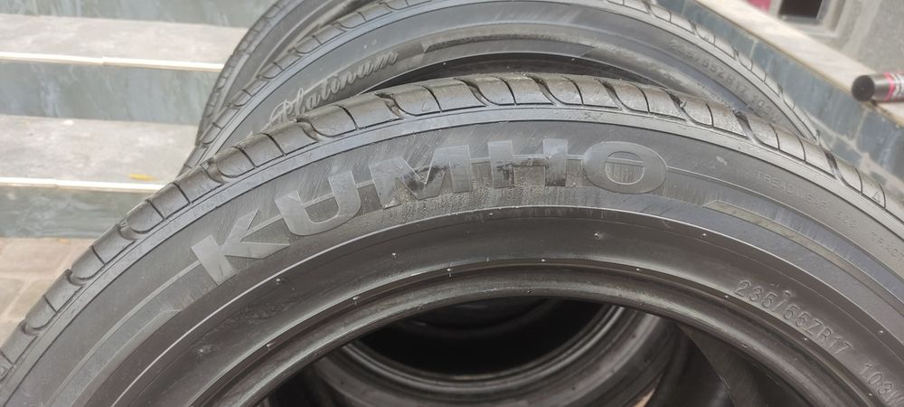 Балон Кумхо размер 17/4 шт 235*55