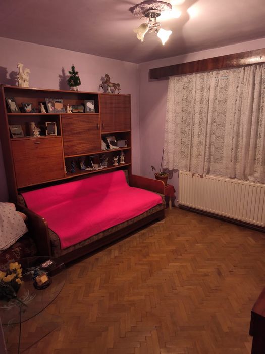 Vand apartament 3 camere Armatei