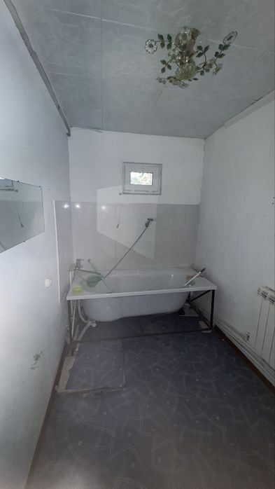 Продам, дом-времянка Кирпичный ИЖС