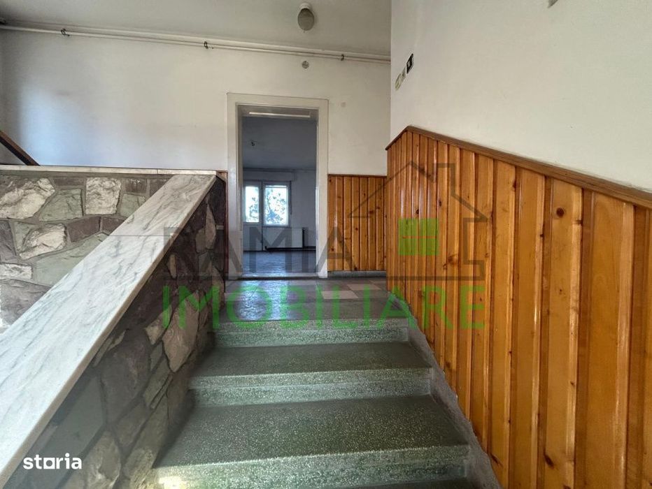 Casa cu 2 apartamente si teren generos-zona centrala, potential excele