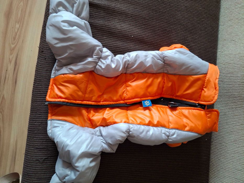 Продавам кучешка грейка 3XL много топла и ветроустойчива