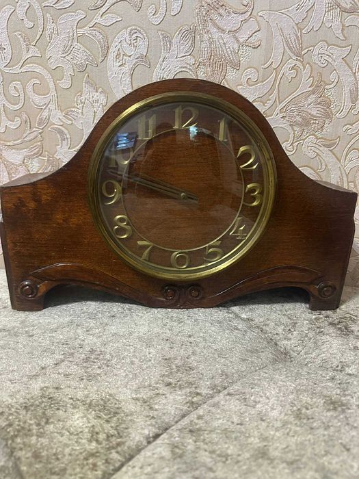 Часы   немецкие. Винтаж