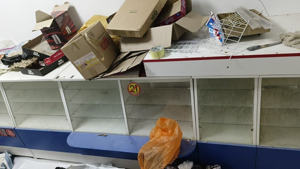 Полки дла касса зона