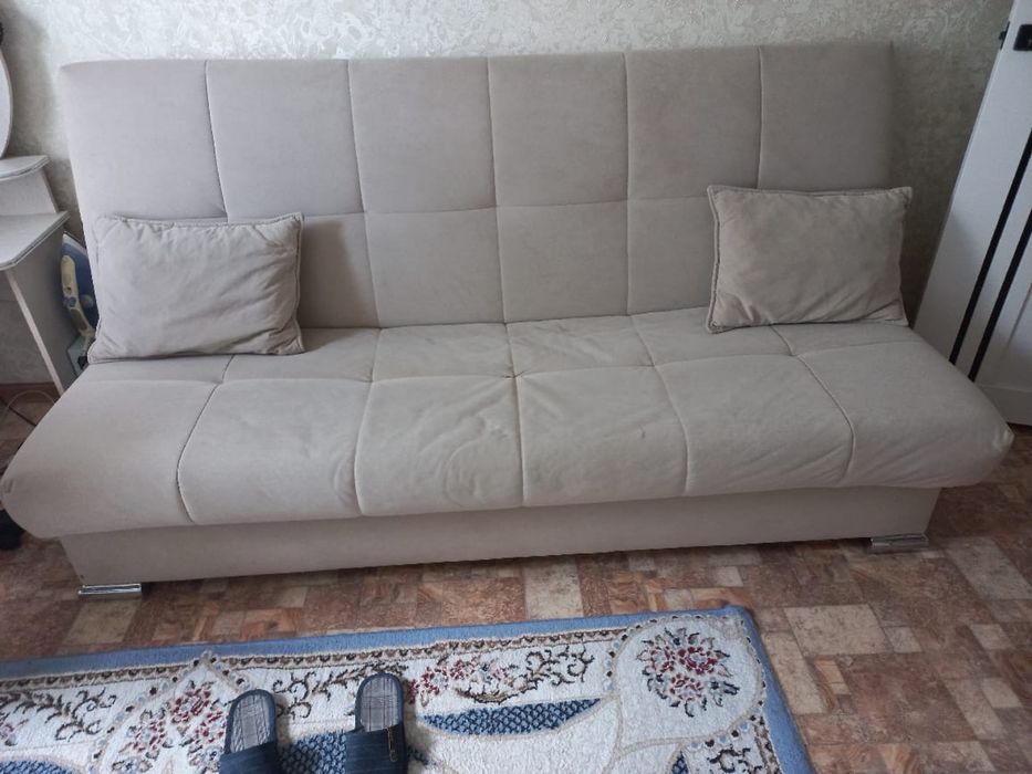 Продам диван в отличном состоянии