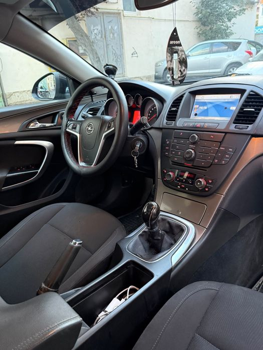 Opel Insignia 2011