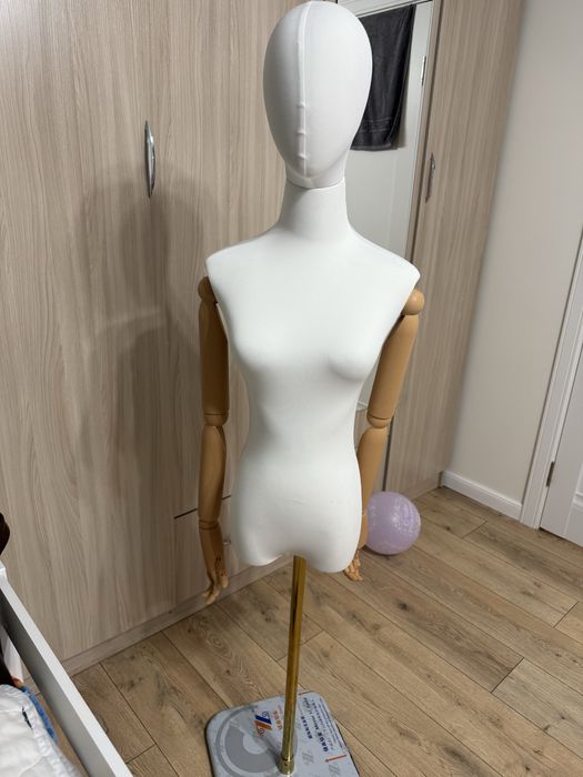 Маникен новый женский