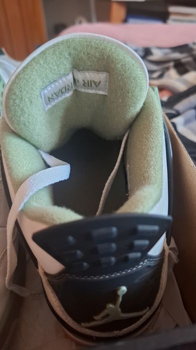 Jordan 4 Seafoam  folosiți ceva ceva fără defecte