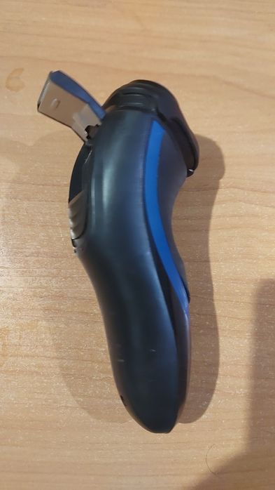 Аккуиуляторная электро бритва