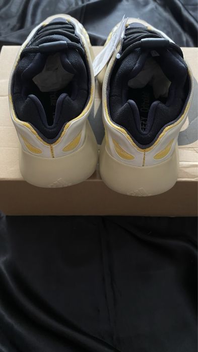 Yeezy Boost 700 “Safflower”