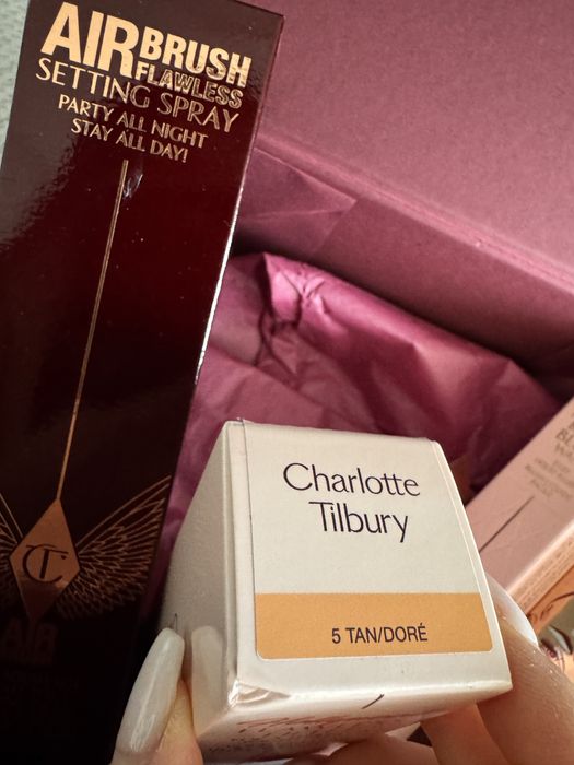 Charlotte Tilbury гримове и козметика