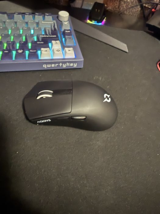 Mouse aqirys zephyr
