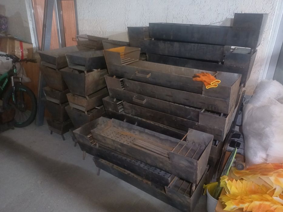 Мангалы с съёмными ножками новые