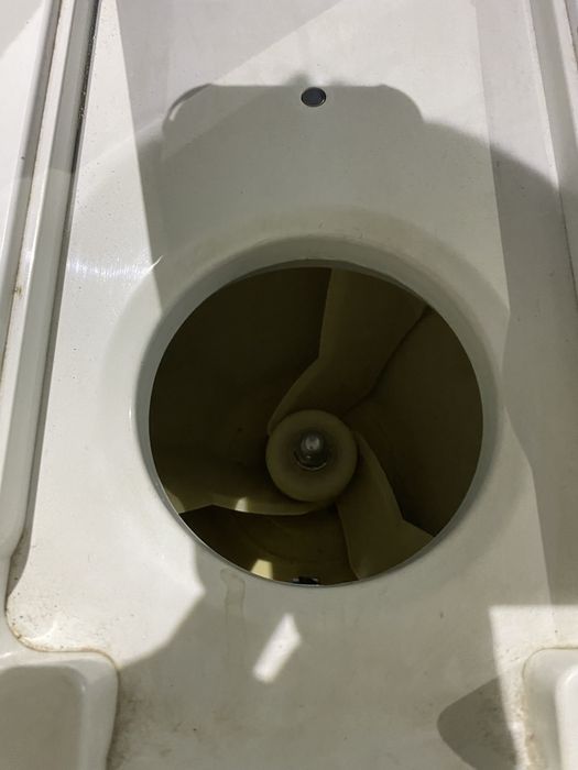 Ледокрошитель, измельчитель для льда, лёдодробилка  стол