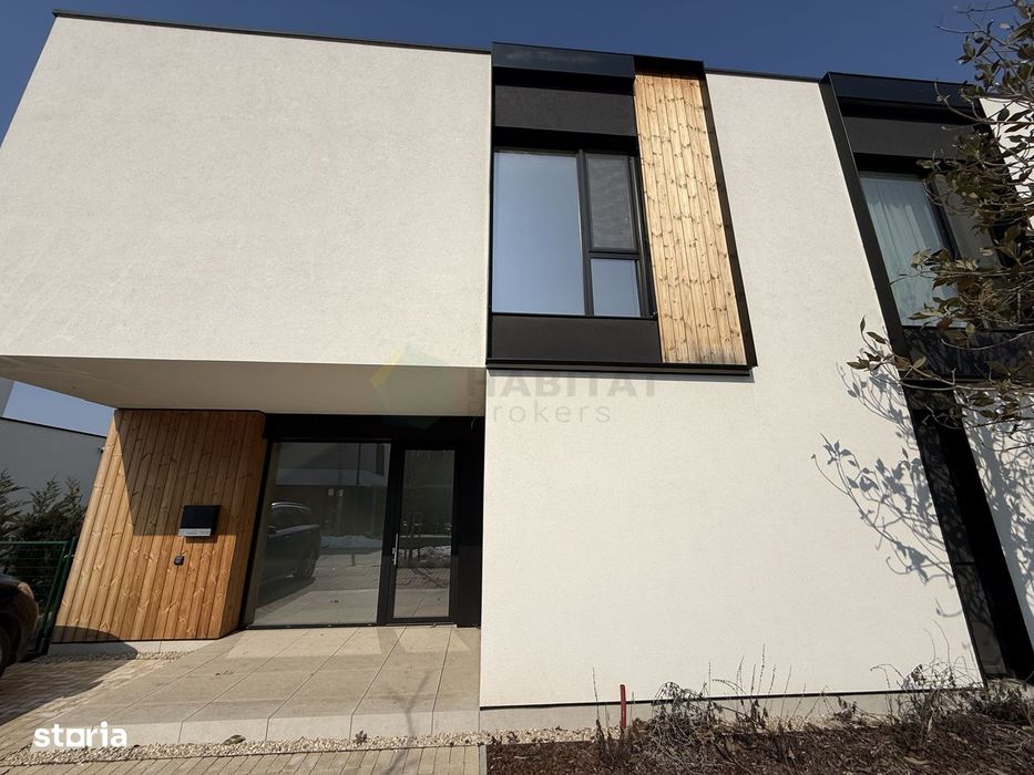 Vila tip duplex in Amber Forest, langa padure