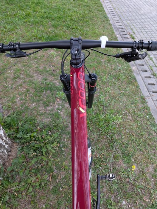 Vând bicicleta MTB Rockrider XC 900 carbon