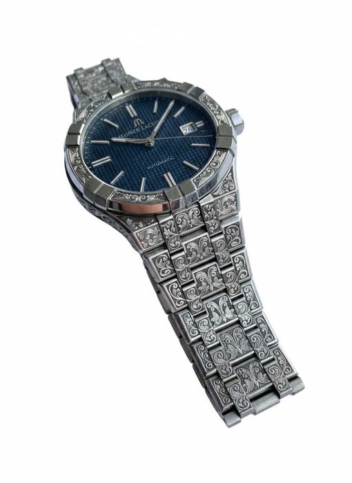 Ceas Maurice Lacroix AIKON Automatic gravat de mana, model unic AI6008-SS002-430-2