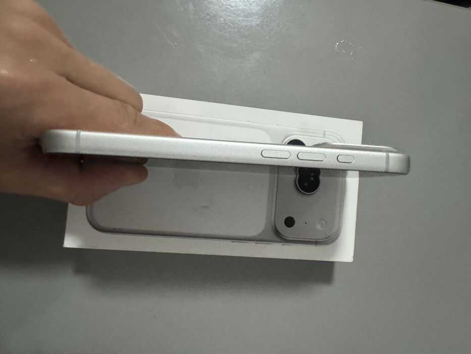 Iphone 17 pro 256gb белый