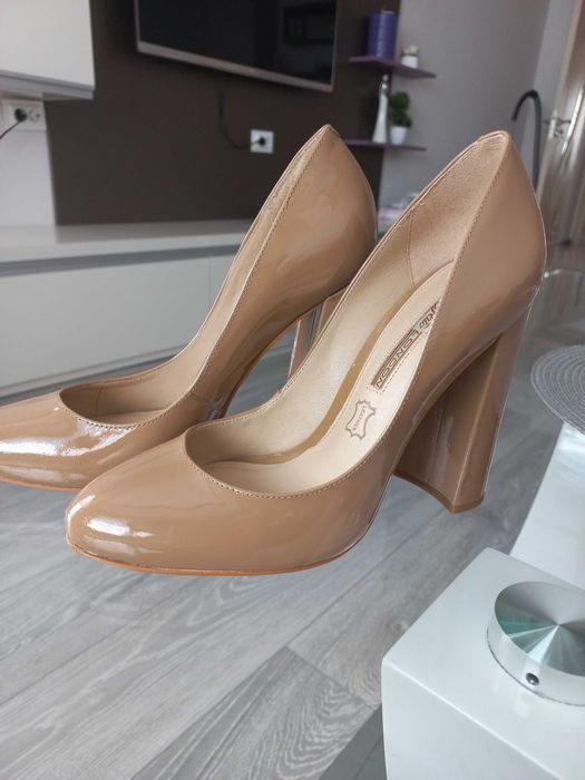 Чисто нови обувки 38 размер