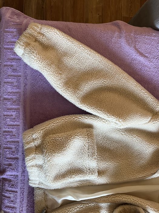 Продам весеннию куртку дубленку