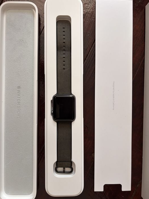 Apple Watch Sport 42 mm 7000 Series Space Gray Aluminum