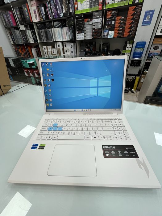 Acer nitro lite 16