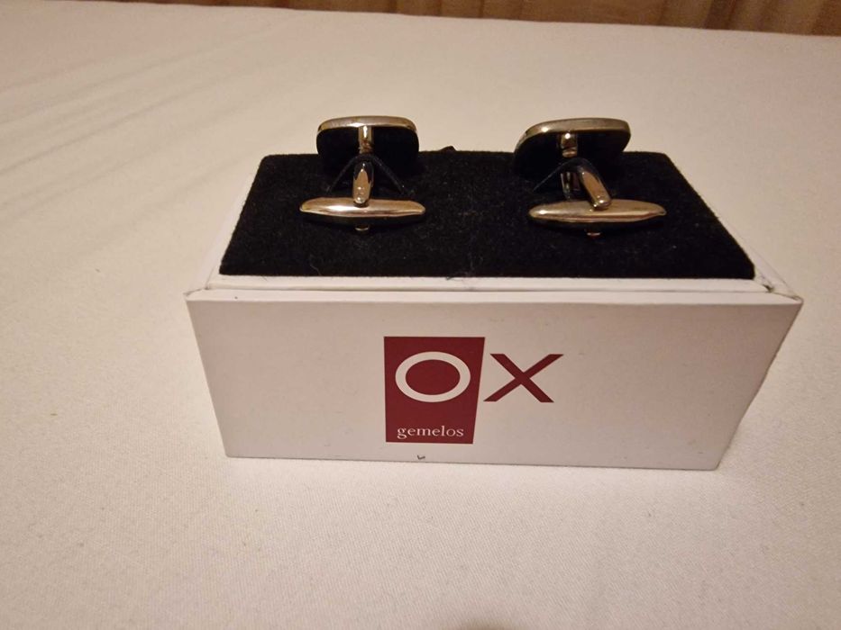 Butoni  ox gemelos
