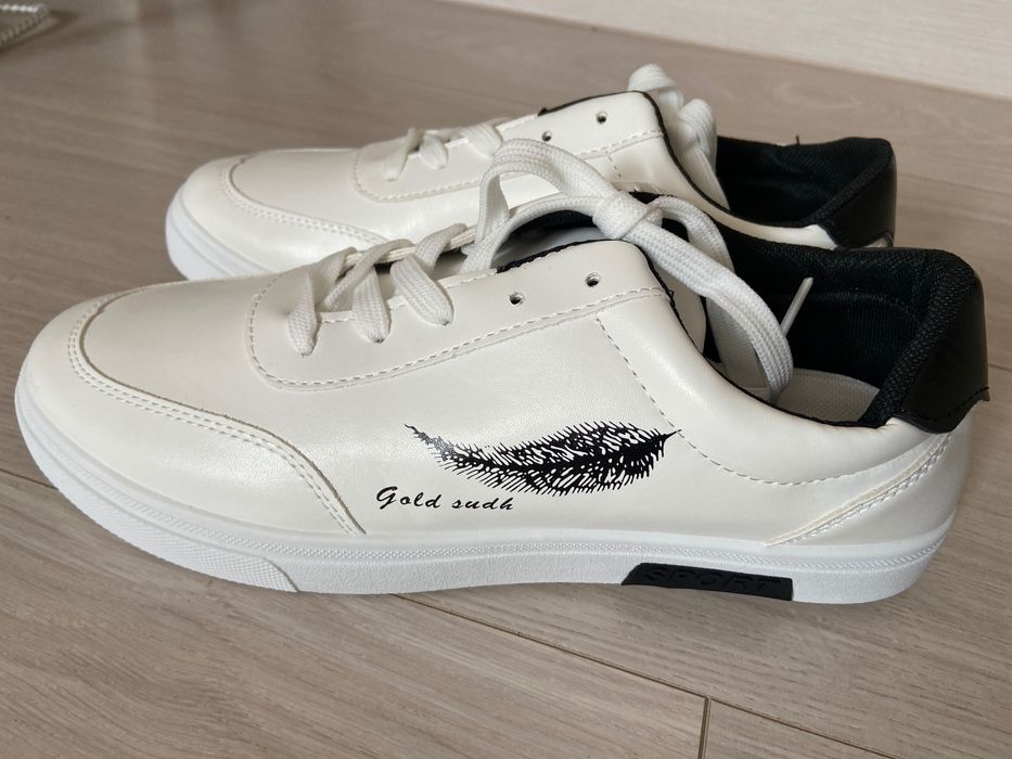 кроссовка мужская