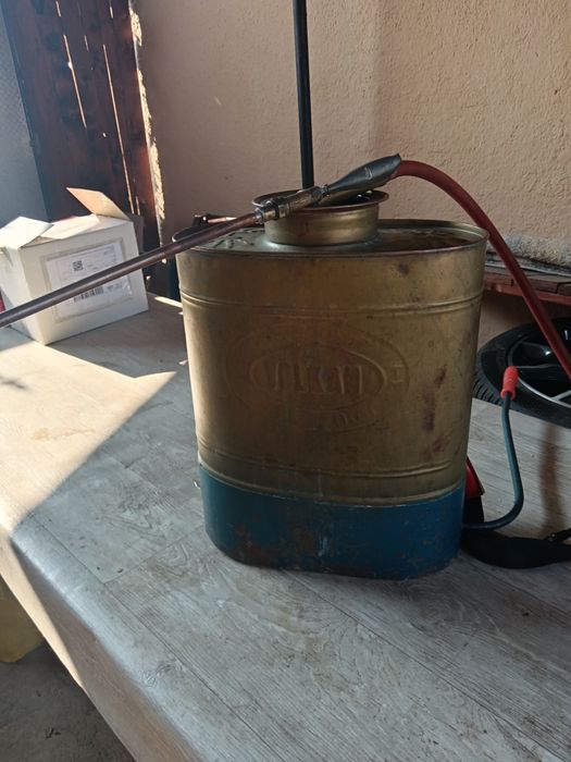 Pulverizator de alamă funcțional