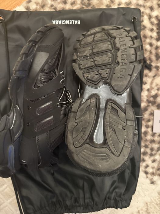 Balenciaga track 40