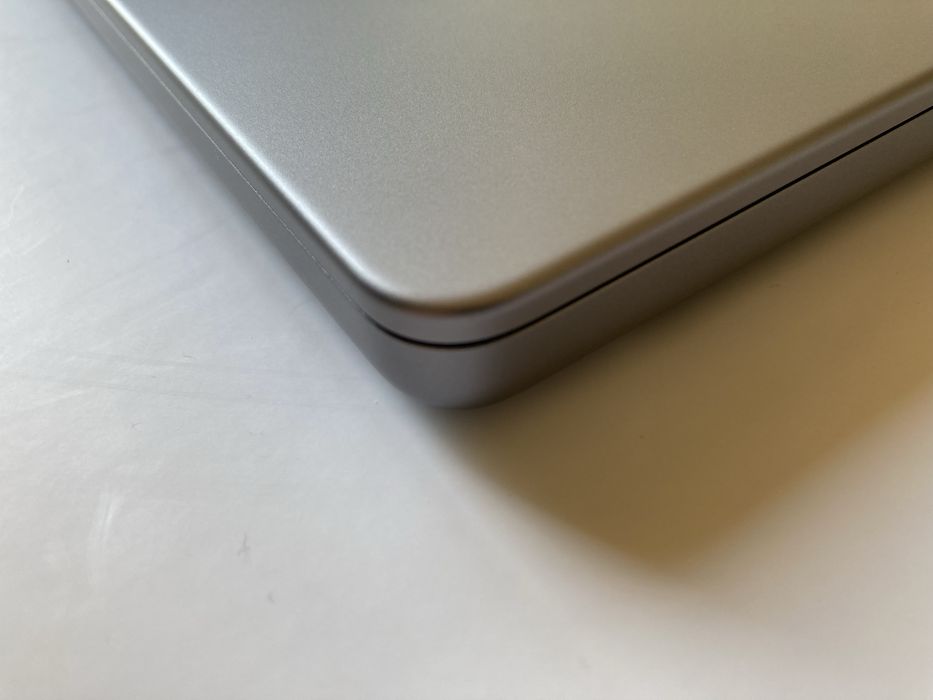 96%/26 Cycle Apple MacBook Pro M1 Pro 14-inch