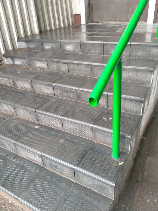 *Плитка на крыльцо, лестница.