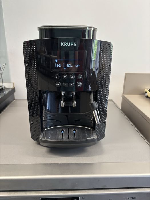 Espressor automat Krups Essential EA81P070