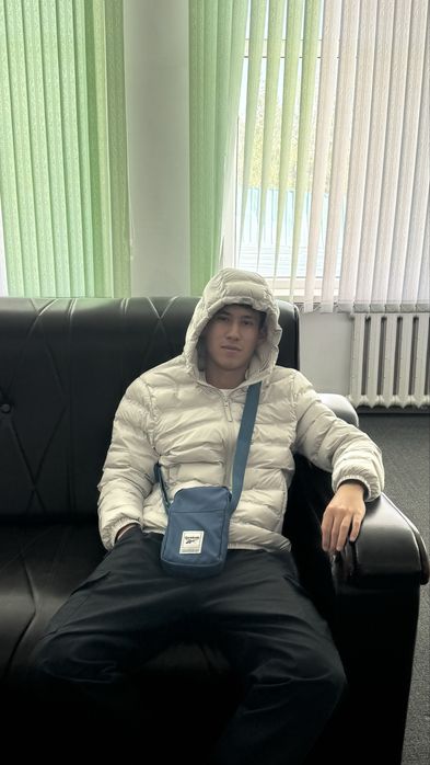 Продам барсетку Reebok