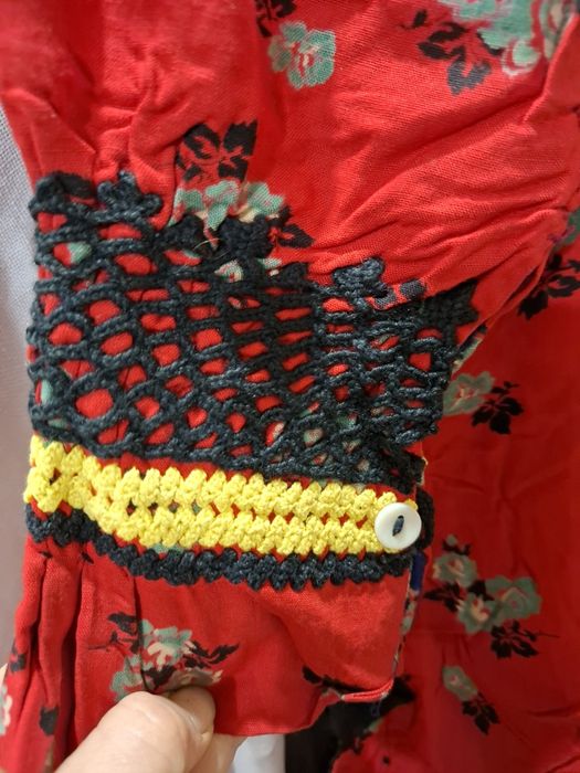 Автентична родопска носия