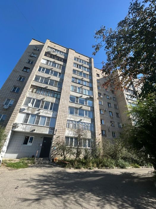 2- комнатная по. Победы, 11