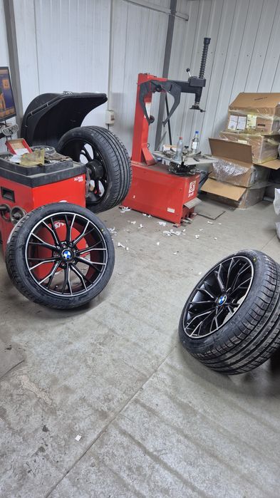 Продам диски с резиной r19