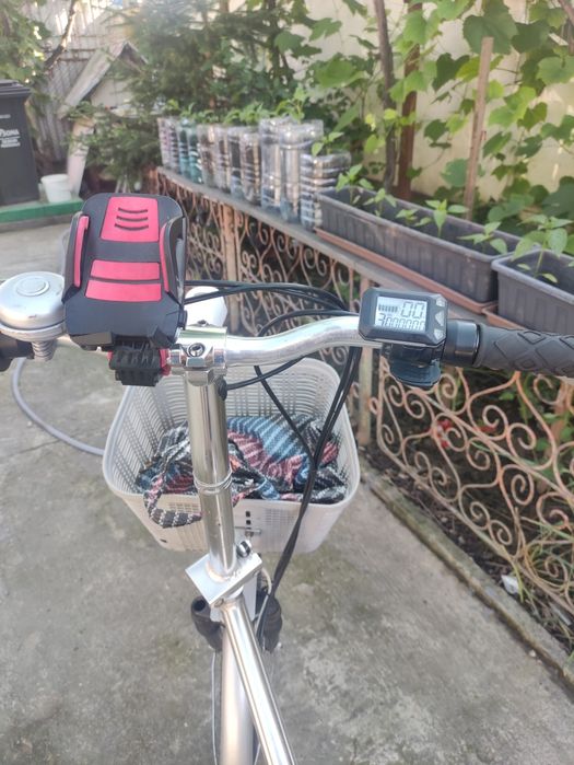De vînzare trotineta ,bicicleta electrica